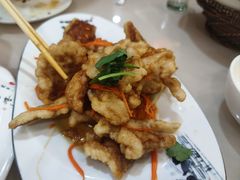 -老码头黑皮肘子锅包肉熏酱水饺(文政街店)