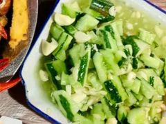 凉拌黄瓜-五七小李子油焖大虾(总店)
