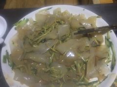 -屯老二农家铁锅炖·行业领军者(梅江店)