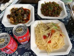 -临江餐馆二楼美食部落