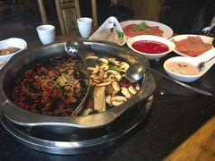 -纸盐河码头火锅(十八梯店)