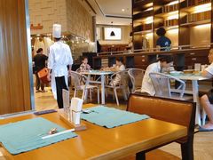 -亚龙湾希尔顿自助餐厅·海鲜·烧烤·沙滩BBQ·现场乐队