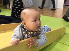 -乐融婴幼儿成长中心(四季青校区)