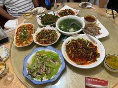-洪霞餐馆