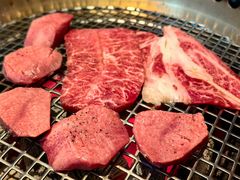 -铭牛烧肉·和牛海鲜自助(高新月牙湖店)
