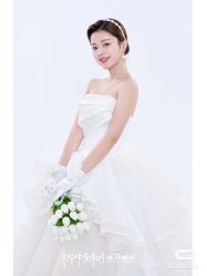 -红番婚纱礼服
