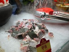 -四囍码头海鲜烧烤自助火锅(外滩南京东路悦荟广场店)