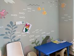 -瑞尔齿科(上海长风大悦城店)