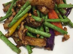 茄子肉松炒豆角-至潮餐厅精致粤菜·活鲈鱼·走地鸡(珠江新城店)