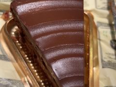 -藏猫猫咖啡主题馆(中央大道店)