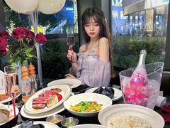 -MONICH牛排融合餐厅(和义大道购物中心店)