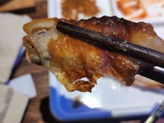 奥尔良鸡翅-三个蒙古大叔羊肉串(大宁店)