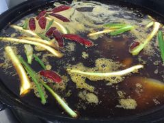 石灰市芋儿鸡-石灰市毛记烧鸡公(解放碑店)