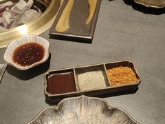 -铭牛烧肉·和牛海鲜自助(高新月牙湖店)