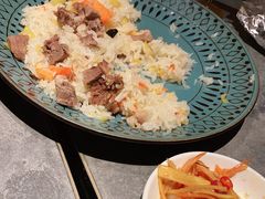 -耶里夏丽·丝路国际新疆菜·清真食品(徐汇南丹东路臻选店)
