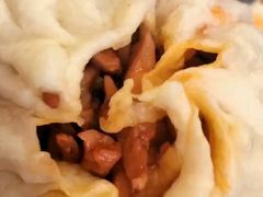 奥尔良鸡腿包-老陶包子铺(南大西南村店)