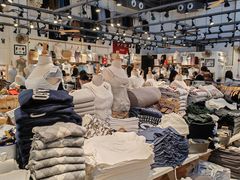 -Brandy Melville