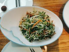 豆皮拌萝卜苗-聚缘堂·海鲜私房菜(松岭路店)