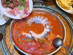 -亮欢寨酸汤鱼(沙冲路店)
