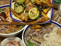 -云阿蛮云南生烫牛肉米线(奉贤路店)