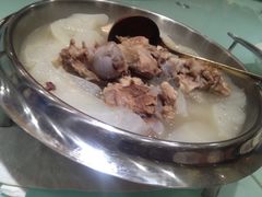 筒骨炖萝卜-花中城·三十二年杭帮菜(清泰街店)