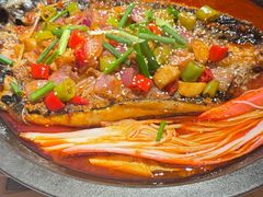 -鸣记脆皮烤鱼·海鲜烤鱼(三八广场店)