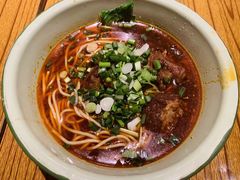 招牌牛肉面-鞠老头钵钵面(大坪店)