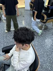 -藤野造型专业烫染接发