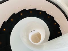-瑰丽酒店·海吧·天际下午茶·现场DJ·天台酒吧