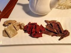 -原汁原味驴庄(长岭村店)