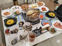 -金马门国际美食百汇(珞喻路店)
