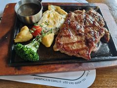 铁板厚切沙朗牛排牛排-优城悦客(开平店)