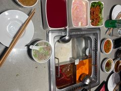 -海底捞火锅(让胡路万达店)