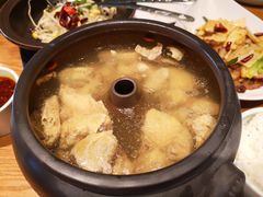 原味汽锅鸡-云海肴·汽锅鸡·云南菜(天山百盛优客店)