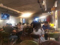 大堂-猫头鹰炸鸡