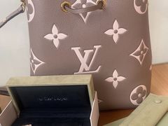 -聚云奢二手奢侈品黄金手表包包回收·中古店(中福城店)