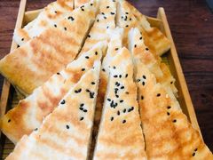 饽饽饼-王明古法砂锅居(开化寺店)