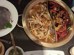 -潮火锅·麻辣牛肉火锅(观音桥方圆·LIVE店)