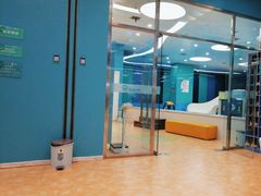 -Swim斯卫姆国际儿童游泳中心(红博中央公园店)