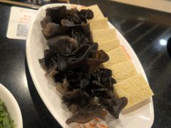 -呷哺呷哺(世贸.工三店)