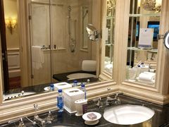 -广州富力丽思卡尔顿酒店