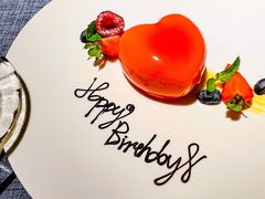 树莓蛋糕-弦月窗LUNETTE BY AMANDA(复兴路店)