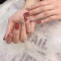 -吉吉靓甲美睫