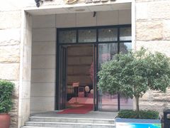 门面-稻香酒家·34年老字号·港式粤菜(汉街店)