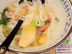 -蒙自源米线大王(信利城市广场店)