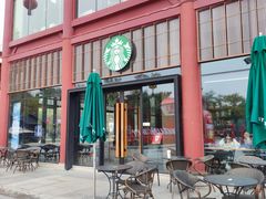 -星巴克(西安曲江银泰店)