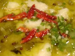 -渝是乎酸菜鱼(龙旗购物中心店)
