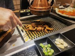 -臻牛烤肉