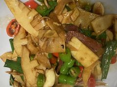 -姜君·千岛湖鱼头馆(浦东大道店)