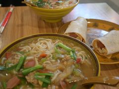 云南小锅三鲜米线-滇泉云南特色小吃(虎泉店)